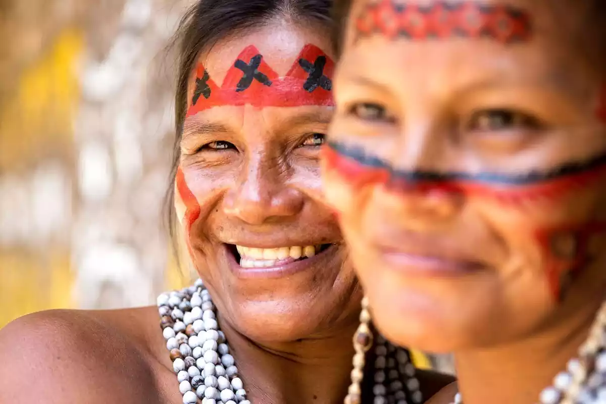 Dos mujeres nativas